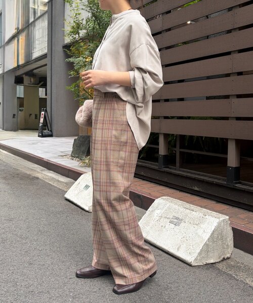 Jena espace merveilleux（ジェナ　エスパスメルヴェイユ）の「バックラッフルコーデュロイシャツ（シャツ/ブラウス・レディース・ブラック/モカ/アイボリー・FREE）」の19枚目の写真