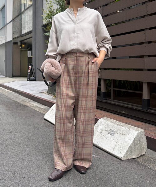 Jena espace merveilleux（ジェナ　エスパスメルヴェイユ）の「バックラッフルコーデュロイシャツ（シャツ/ブラウス・レディース・ブラック/モカ/アイボリー・FREE）」の18枚目の写真