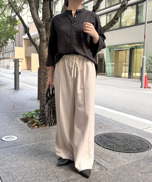 Jena espace merveilleux（ジェナ　エスパスメルヴェイユ）の「バックラッフルコーデュロイシャツ（シャツ/ブラウス・レディース・ブラック/モカ/アイボリー・FREE）」の7枚目の写真
