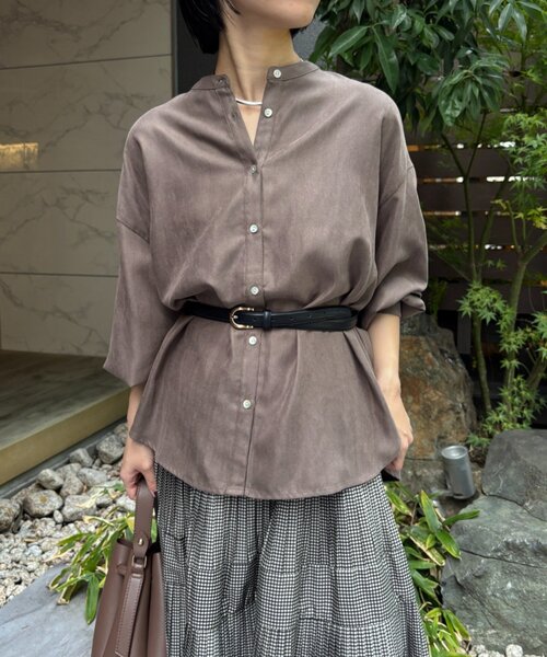 Jena espace merveilleux（ジェナ　エスパスメルヴェイユ）の「バックラッフルコーデュロイシャツ（シャツ/ブラウス・レディース・ブラック/モカ/アイボリー・FREE）」の4枚目の写真