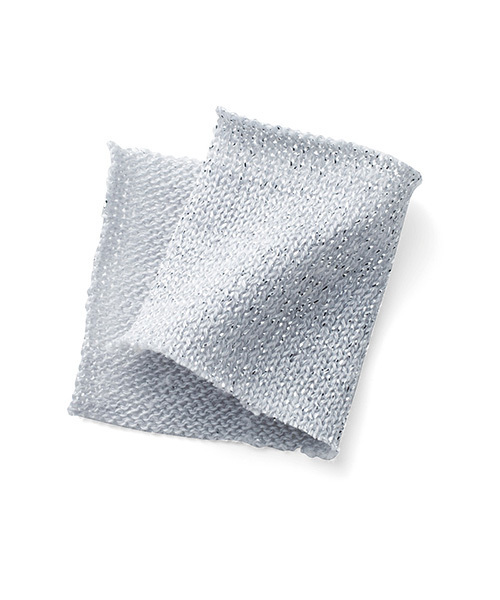 IEDIT（イディット）の「ＤＲＥＣＯ　ｂｙ　ＩＥＤＩＴ　チクチクしにくい！ＵＶカットＯＫ！ぎっしりラメで顔まわり華やかアクセサリートップス　　（Tシャツ/カットソー・レディース・シルバー/ゴールド・X-LARGE/MEDIUM/LARGE/SMALL/XX-LARGE）」の9枚目の写真