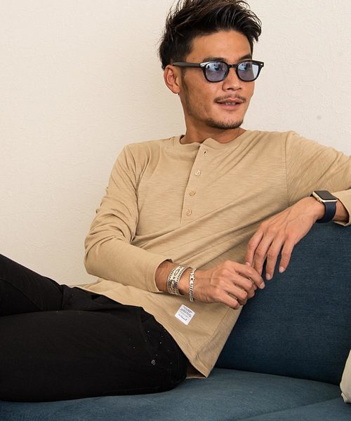 SILVER BULLET（シルバーバレット）の「『CavariA/キャバリア』スラブニット無地ヘンリーネック長袖Tシャツ（Tシャツ/カットソー・メンズ・グレー/ベージュ/ネイビー/ブラック/カーキ/ライトピンク/ホワイト・L/LL/M）」の4枚目の写真