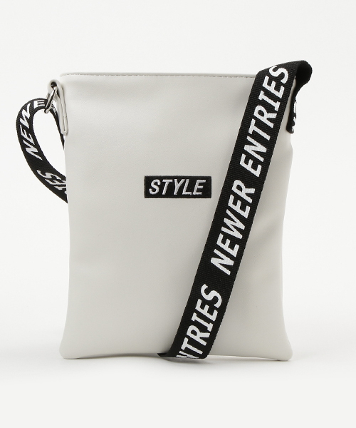 WEGO（ウィゴー）の「WEGO/ロゴテープショルダーバッグ（ショルダーバッグ・レディース・ブラック/ピンク系その他/ホワイト/シルバー/ブルー・FREE）」の2枚目の写真