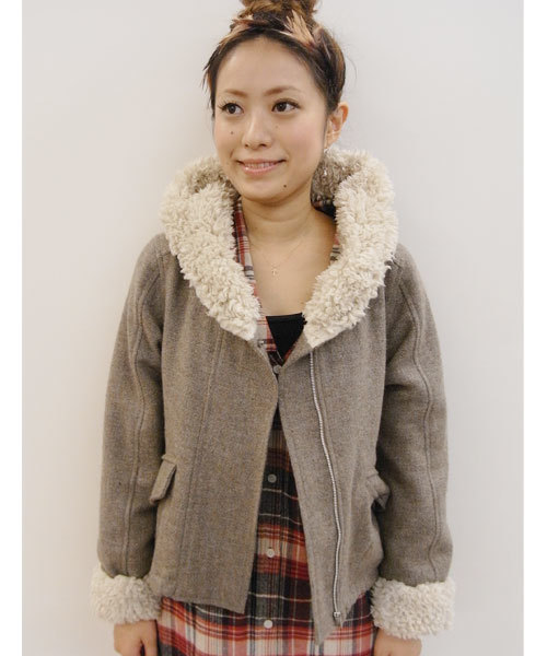 mystic（ミスティック）の「フードボアショートコート（その他アウター・レディース・モカ・ﾌﾘ-）」の4枚目の写真