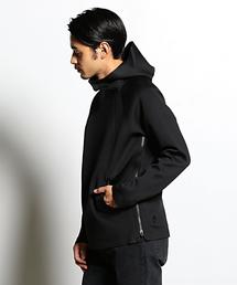 【新品タグ付】デサントALLTERRAIN PARAHEMFLEX HOODIE DESCENTE ALLTERRAIN（デサント オルテライン）の「DESCENTE
