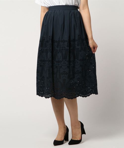 JILL STUART(ジルスチュアート)の「インディアエンブロイダリースカート(スカート・レディース・ホワイト/ネイビー・2/4/0)」の8枚目の写真
