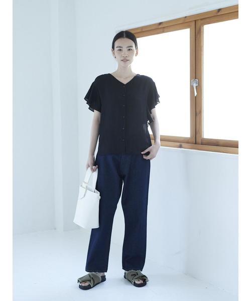 AMERICAN HOLIC（アメリカンホリック）の「・袖フリルVネックブラウス（シャツ/ブラウス・レディース・キャメル/ターコイズブルー/オフホワイト/ブラック・FREE）」の11枚目の写真