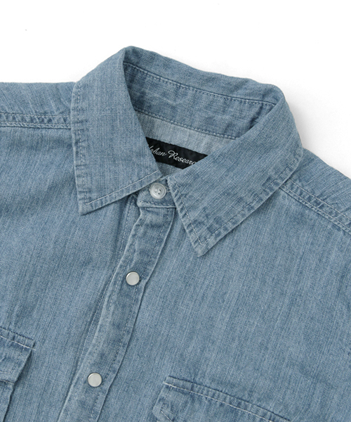URBAN RESEARCH（アーバンリサーチ）の「UR デニムシャツ（シャツ/ブラウス・レディース・インディゴブルー・ONE）」の19枚目の写真