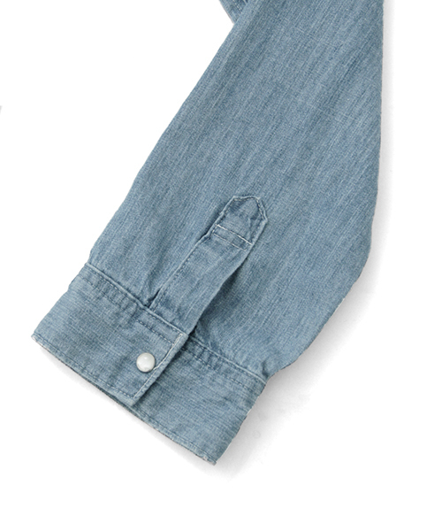 URBAN RESEARCH（アーバンリサーチ）の「UR デニムシャツ（シャツ/ブラウス・レディース・インディゴブルー・ONE）」の11枚目の写真