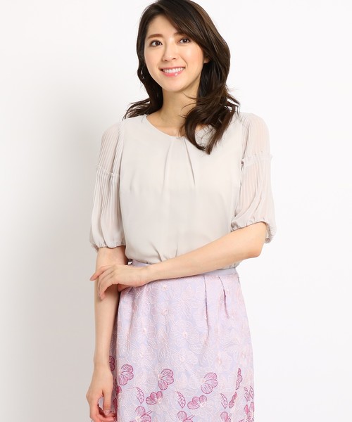 Sunauna(スーナウーナ)の「【洗える】レイヤードプリーツプルオーバー(Tシャツ/カットソー・レディース・ライトグレー/ネイビー/オフホワイト/ピンク/グリーン・40/38/34)」の3枚目の写真