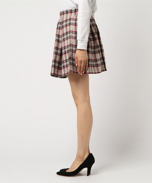 PUNYUS（プニュズ）の「タータンチェックミニスカート（スカート・レディース・ベージュ/ネイビー/レッド・1/2/4/3）」の4枚目の写真