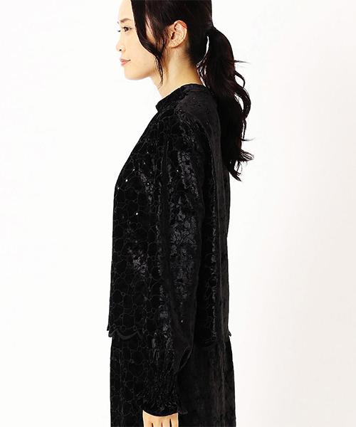 COMME CA ISM（コムサイズム）の「ベロア 刺繍レース カットソーブラウス（シャツ/ブラウス・レディース・ブラック/ブルー/ワイン・SMALL/MEDIUM/LARGE/X-LARGE）」の5枚目の写真