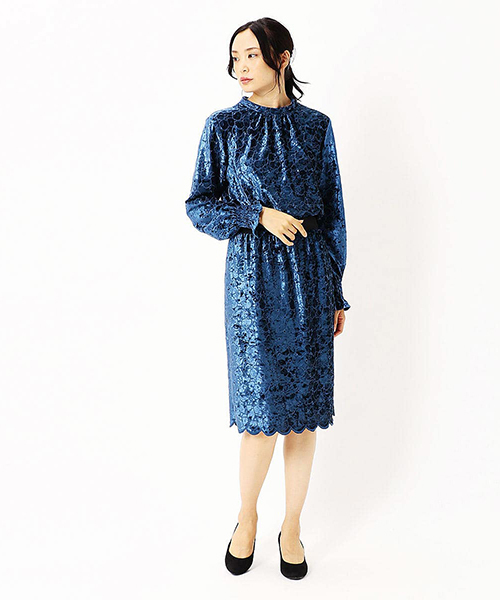 COMME CA ISM（コムサイズム）の「ベロア 刺繍レース カットソーブラウス（シャツ/ブラウス・レディース・ブラック/ブルー/ワイン・SMALL/MEDIUM/LARGE/X-LARGE）」の8枚目の写真