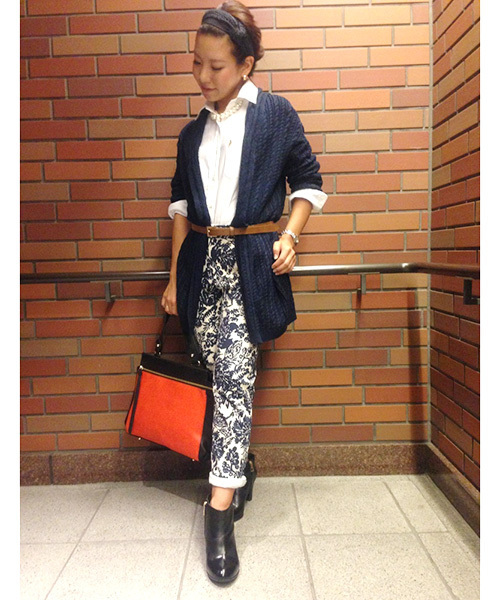 LOUNGEDRESS(ラウンジドレス)の「ヒールピン付きシャツ(シャツ/ブラウス・レディース・オフホワイト/パープル/サックスブルー・フリ-)」の19枚目の写真