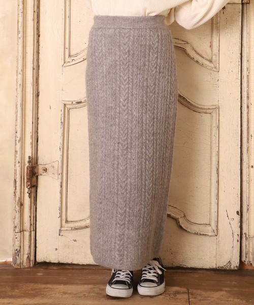 one after another NICE CLAUP（ワンアフターアナザーナイスクラップ）の「ケーブルニットタイトスカート（スカート・レディース・アイボリー/ブラック/グレー/オレンジ系その他・FREE）」の3枚目の写真