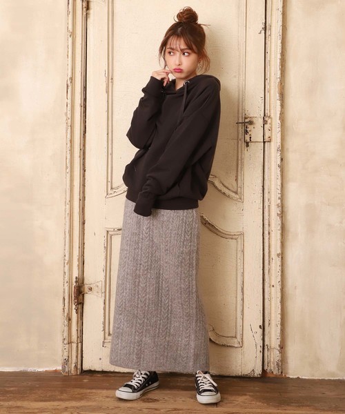 one after another NICE CLAUP（ワンアフターアナザーナイスクラップ）の「ケーブルニットタイトスカート（スカート・レディース・アイボリー/ブラック/グレー/オレンジ系その他・FREE）」の5枚目の写真