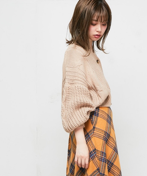 natural couture（ナチュラルクチュール）の「ざっくりケーブルショートカーデ（カーディガン/ボレロ・レディース・ベージュ/ブラウン/アイボリー/レッド系その他・FREE）」の11枚目の写真