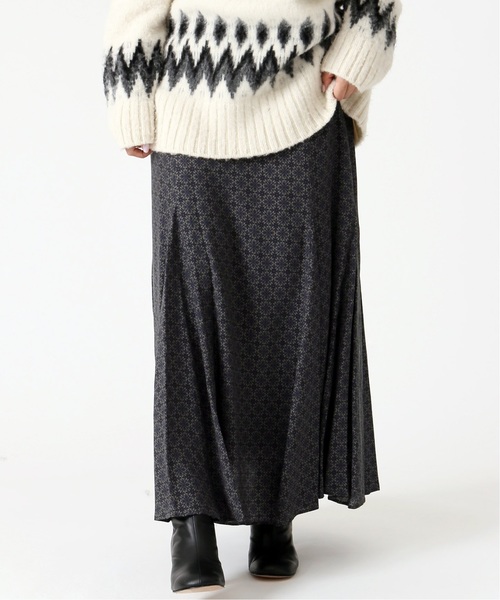 journal standard L'essage（ジャーナルスタンダードレサージュ）の「オーナメントプリントスカート◆（スカート・レディース・ベージュ/カーキ・FREE）」の2枚目の写真