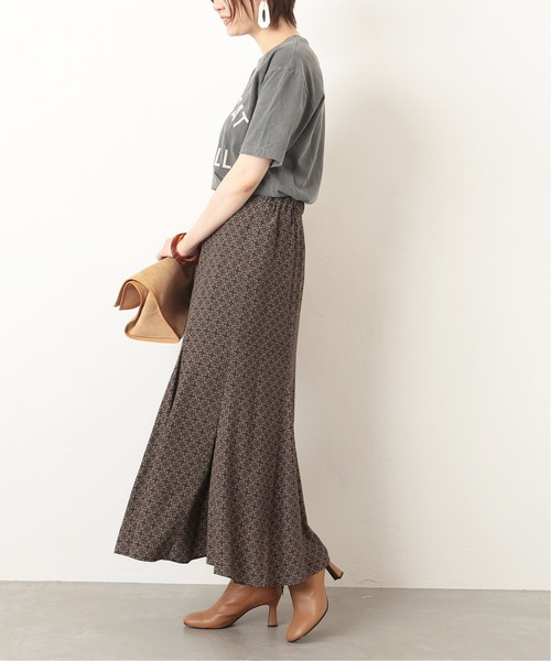 journal standard L'essage（ジャーナルスタンダードレサージュ）の「オーナメントプリントスカート◆（スカート・レディース・ベージュ/カーキ・FREE）」の4枚目の写真