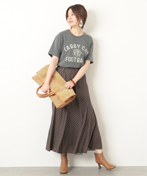 journal standard L'essage（ジャーナルスタンダードレサージュ）の「オーナメントプリントスカート◆（スカート・レディース・ベージュ/カーキ・FREE）」の6枚目の写真