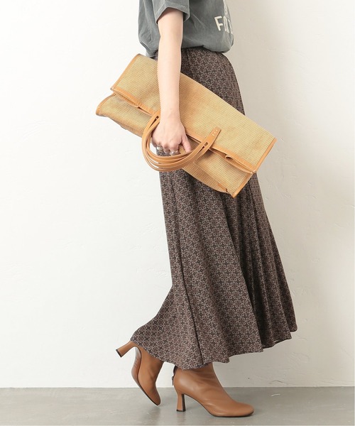 journal standard L'essage（ジャーナルスタンダードレサージュ）の「オーナメントプリントスカート◆（スカート・レディース・ベージュ/カーキ・FREE）」の8枚目の写真