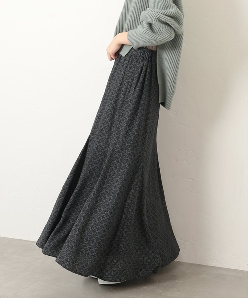 journal standard L'essage（ジャーナルスタンダードレサージュ）の「オーナメントプリントスカート◆（スカート・レディース・ベージュ/カーキ・FREE）」の13枚目の写真