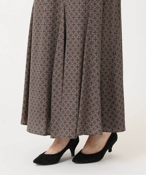 journal standard L'essage（ジャーナルスタンダードレサージュ）の「オーナメントプリントスカート◆（スカート・レディース・ベージュ/カーキ・FREE）」の20枚目の写真