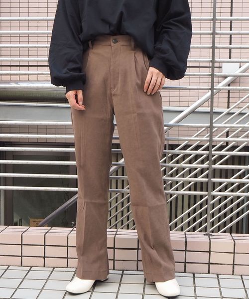 tiptop(ティップトップ)の「【ZOZO限定アイテム】センタープレススリットパンツ(スラックス)」|ブラウン