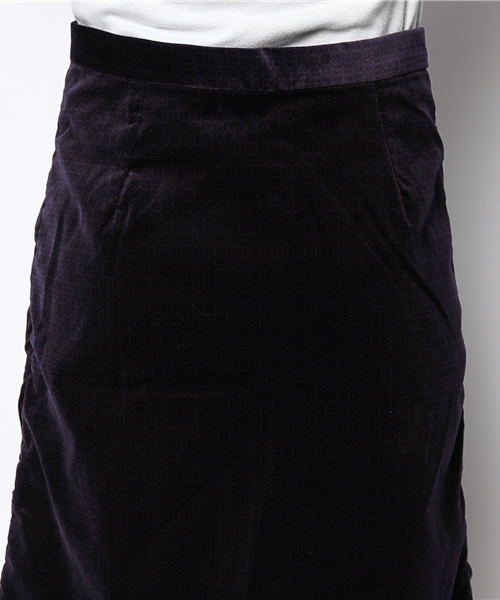 BEAMS BOY（ビームスボーイ）の「BEAMS BOY / 別珍 チェックプリント ラップスカート（スカート・レディース・ワイン/ネイビー・ONE SIZE）」の8枚目の写真