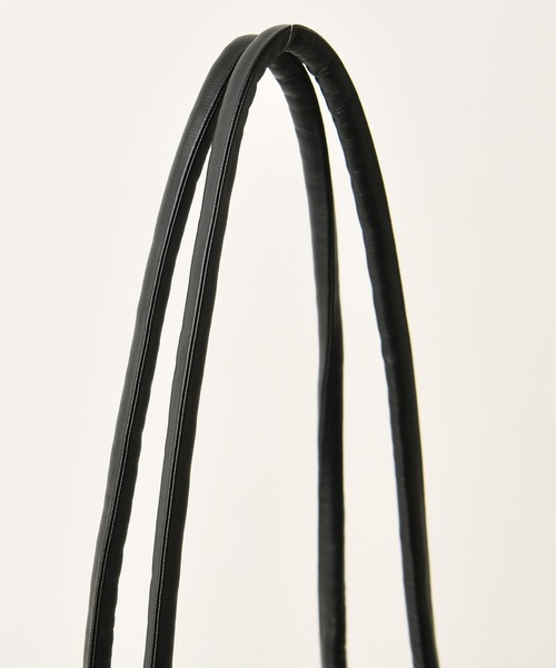 one after another NICE CLAUP（ワンアフターアナザーナイスクラップ）の「合皮紐ロゴトート（トートバッグ・レディース・アイボリー/グレー/ブラウン・FREE）」の7枚目の写真