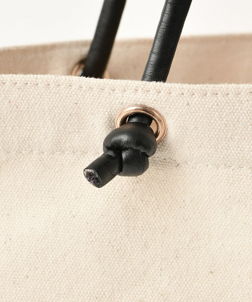 one after another NICE CLAUP（ワンアフターアナザーナイスクラップ）の「合皮紐ロゴトート（トートバッグ・レディース・アイボリー/グレー/ブラウン・FREE）」の8枚目の写真