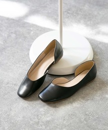 アシメカット スクエアトゥ セパレートパンプス 1cmヒール