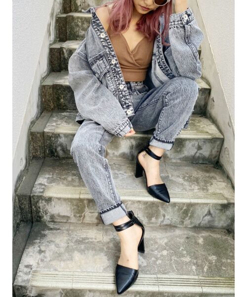 GYDA(ジェイダ)の「ケミカルペグトップデニムパンツ(デニムパンツ・レディース・ブラック/ライトブルー・X-SMALL/SMALL/MEDIUM)」の5枚目の写真