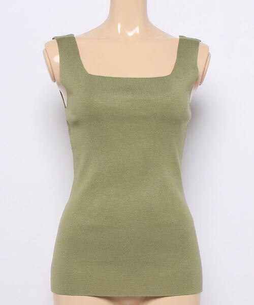 KOBE LETTUCE（コウベレタス）の「スクエアネックスリーブレスニットトップス（タンクトップ・レディース・オフホワイト/ブラック/ブルー/モカ/ブラウン/ライトベージュ/ラベンダー/ダークオレンジ/ライトカーキ/ピンク/グレイッシュブルー/チャコールグレー/ライトピンク/ホワイト×ブラック/ライトグレー・FREE）」の9枚目の写真