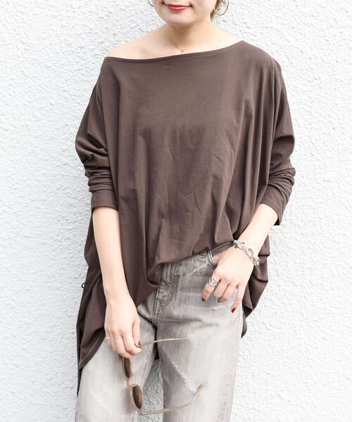SHIPS（シップス）の「【WEB限定】3WAY強撚ビッグドルマン◇（Tシャツ/カットソー・レディース・ブラック/ブラウン/レッド/マスタード/ナチュラル・ONE SIZE）」の2枚目の写真