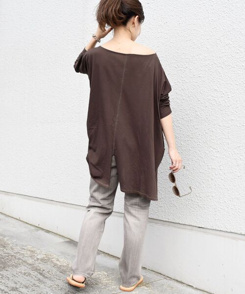 SHIPS（シップス）の「【WEB限定】3WAY強撚ビッグドルマン◇（Tシャツ/カットソー・レディース・ブラック/ブラウン/レッド/マスタード/ナチュラル・ONE SIZE）」の22枚目の写真