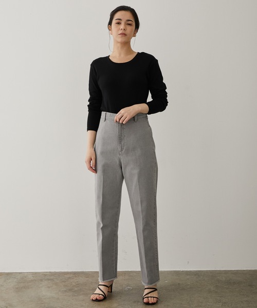 SALON adam et rope'(サロン アダム エ ロペ)の「【Smile Cotton】クルーネックプルオーバー(Tシャツ/カットソー・レディース・ホワイト/チャコールグレー/ブラック/ピンク・FREE)」の6枚目の写真