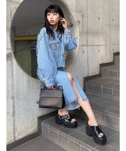 MURUA(ムルーア)の「クロコプラットフォームサンダル(サンダル・レディース・ブラック/アイボリー・35/36/37)」の18枚目の写真