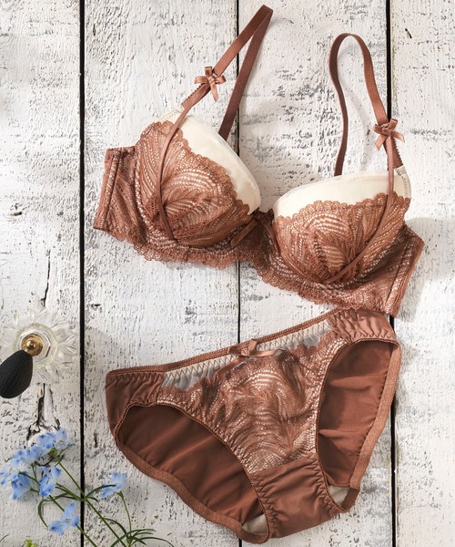 新品未使用　PGブラ　Ｙu セール】【選べるデザイン！ナチュラルにバストメイク◎】to meeブラ