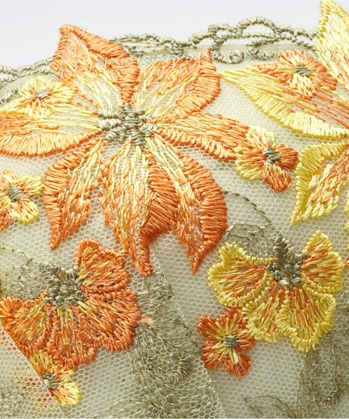 YU'NOW（ユナウ）の「【選べるデザイン！ナチュラルにバストメイク◎】to meeブラ＆ショーツ（ブラ&ショーツ・レディース・グレー/パープル/アイボリー/ブラック/グリーン/オレンジ/ブルー/オフホワイト/サックスブルー/ホワイト×ブラック/マスタード/ブラウン/ブラックミックス/カーキ系/ベージュ系/アイボリー系・A65M/A75M/B65M/B75M/C65M/C70M/C75L/D75L/E70M/E75L/F70M/AA65M/G75L/G70M/A70M/B70M/B75L/C75M/C80L/D80L/E80L/F75L/G80L/AA70M/D70M/F80L）」の19枚目の写真