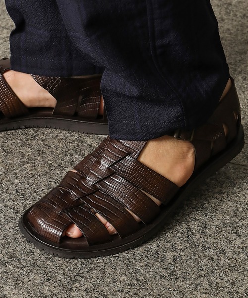 MEN'S BIGI（メンズビギ）の「<Nuovo Nicar（ヌオヴォ ニカール）別注>レザーグルカサンダル（サンダル・メンズ・ブラック/ダークブラウン・02/03）」の2枚目の写真