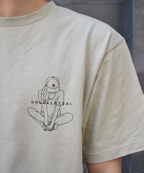 DOUBLE STEAL(ダブルスティール)の「Crouch Girl Tシャツ(Tシャツ/カットソー・メンズ・ホワイト/グレー/ブラック/カーキ・LARGE/X-LARGE/MEDIUM/XX-LARGE)」の17枚目の写真