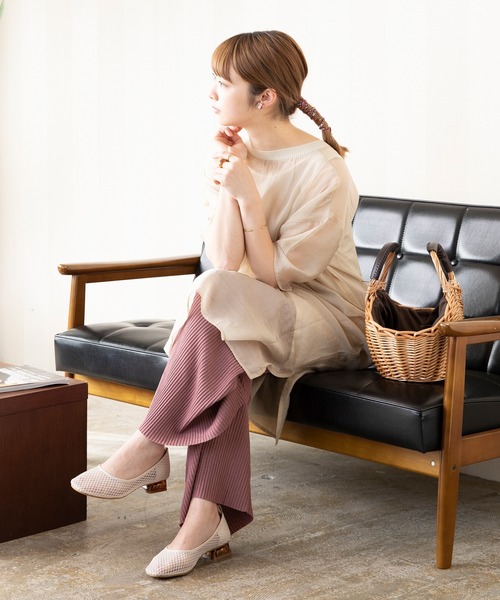 menue(メヌエ)の「クリアヒールメッシュパンプス(パンプス・レディース・アイボリー/ブラック/グレイッシュベージュ/グリーン系その他・21.5cm/22.0cm/22.5cm/23.0cm/23.5cm/24.0cm/24.5cm/25.0cm/25.5cm/26.0cm)」の9枚目の写真