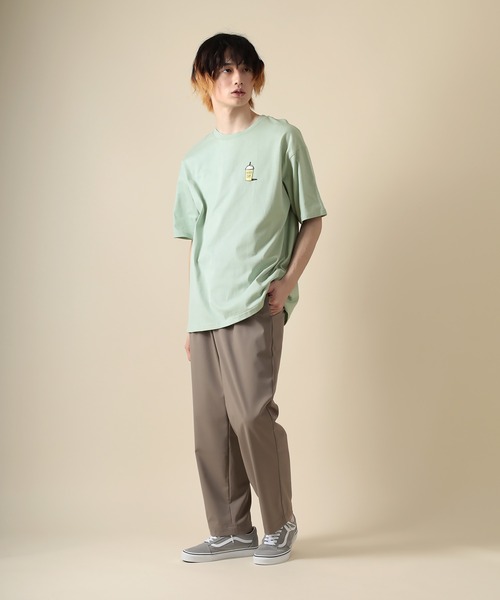 SlashDate（スラッシュデイト）の「オーバーサイズ カフェガール イラスト プリント Tシャツ（Tシャツ/カットソー・メンズ・ホワイト/アッシュグレー/ブラック/ミント/ホワイト系その他/スモークピンク・M/L）」の8枚目の写真