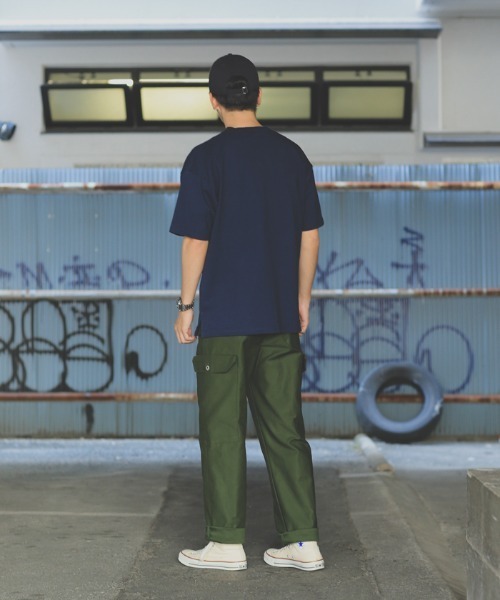 Goodwear(グッドウェア)の「GOOD WEAR グッドウェア 2W7-2522 USAコットン ヘンリーネック Tシャツ(Tシャツ/カットソー・メンズ・ブラック/チャコールグレー/カーキオリーブ/ネイビー/ホワイト/杢グレー/グレイッシュベージュ/ライトパープル/イエロー系その他/オレンジ系その他/ライトピンク/ブルー系その他/ダークグリーン/グレー系その他・S/M/L/XL)」の15枚目の写真