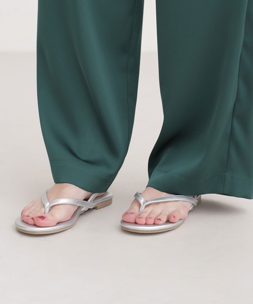 NANO universe（ナノユニバース）の「トングサンダル（サンダル・レディース・ブラック/ベージュ/シルバー/その他1・S/M/L）」の4枚目の写真