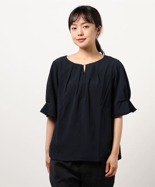 シャツ ブラウス Yecca トップスvecca イェッカヴェッカ のファッション メタルバー付き袖タックブラウス シャツ ブラウス Yecca