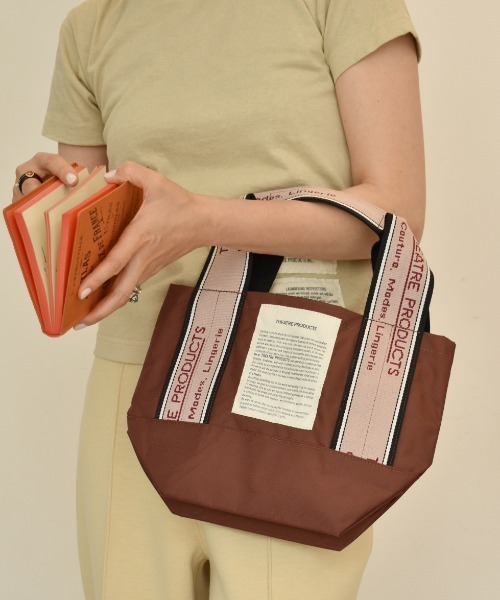 THEATRE PRODUCTS(シアタープロダクツ)の「NYLON TOTE “MISSISSIPPI” -S-(トートバッグ・レディース・ブラック/ブラウン/ベージュ・FREE)」の1枚目の写真