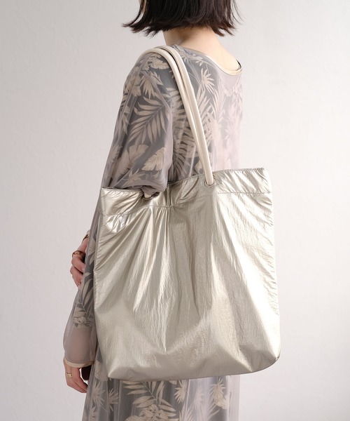 ANDJ(アンドジェイ)の「ゼブラ柄&無地トートバッグ(トートバッグ・レディース・ブラウン/シャンパン/ブラック・M)」の1枚目の写真