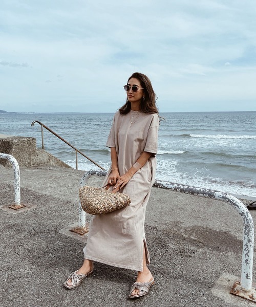 esutoreja（エストレジャ）の「ロングTシャツワンピース（ワンピース・レディース・ベージュ/イエロー/ブルー・FREE）」の4枚目の写真